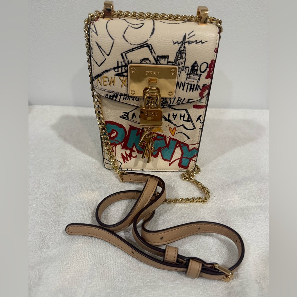 NWOT DKNY Elissa North South Crossbody